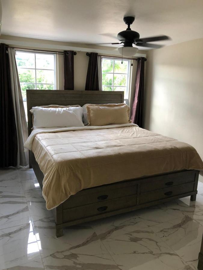 C'Daview Apartment Suite Montego Bay Eksteriør billede